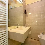 Appartement Magic With View On Garda In The Center Of Desenzano Desenzano del Garda