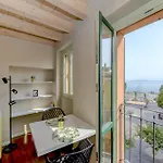 Appartement Magic With View On Garda In The Center Of Desenzano Desenzano del Garda