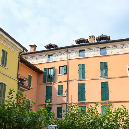Magic With View On Garda In The Center Of Desenzano * Desenzano del Garda