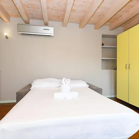 Magic With View On Garda In The Center Of Desenzano * Desenzano del Garda